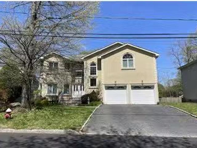 House for sale in Hackensack