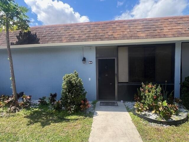 House for sale in Lake Park