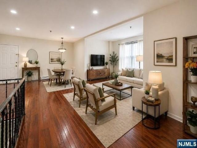 Condo for sale in Hudson, New Jersey