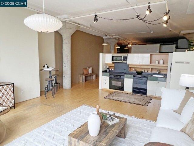 Condo for sale in Emeryville, California