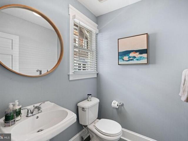 House for sale in Collingswood