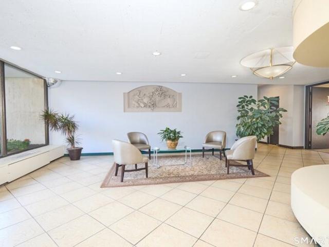 Condo for sale in Bridgeport, Connecticut