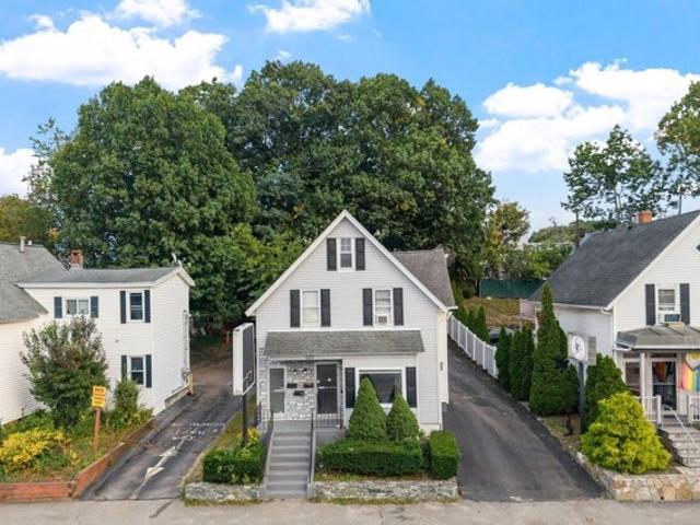 House for sale in Main South, Worcester