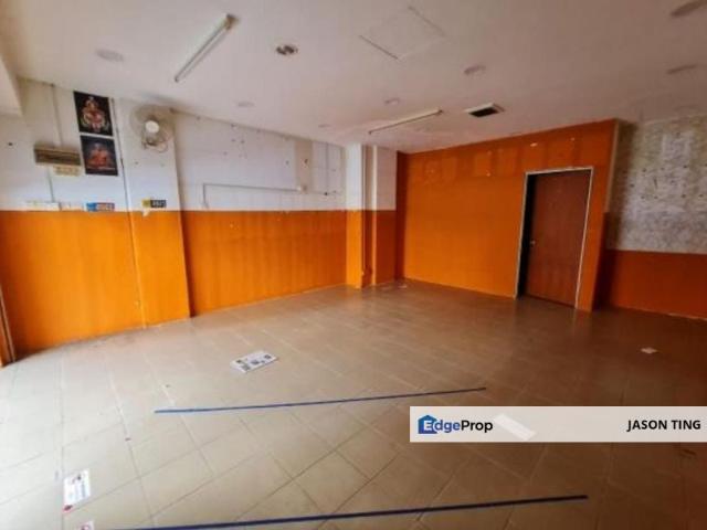 Shop for rent in Bukit Ledang, Johor