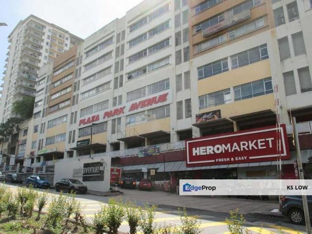Shop for sale in Petaling, Damansara Damai