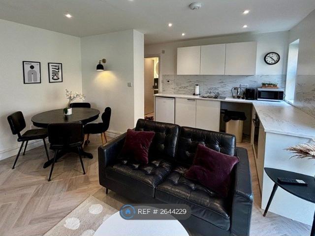 Room for rent in Dumpton, Acol