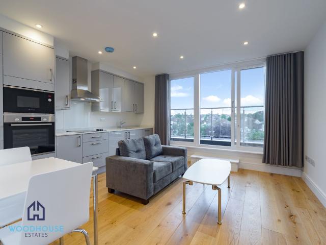 Apartment for rent in Otterspool, Bushey