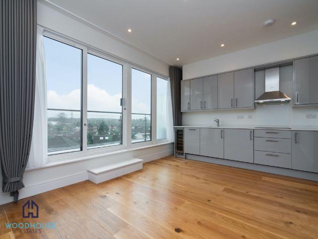 Apartment for rent in Otterspool, Bushey