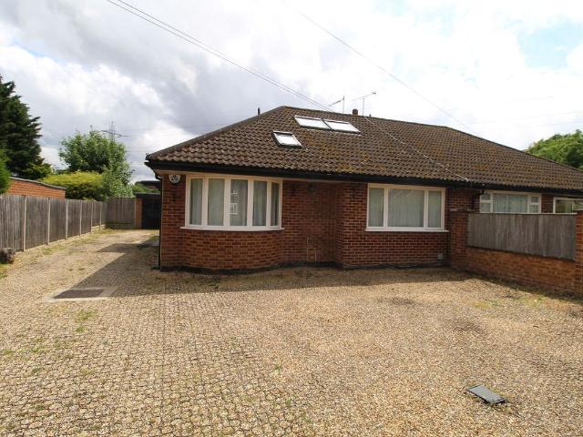 House for rent in Otterspool, Bushey