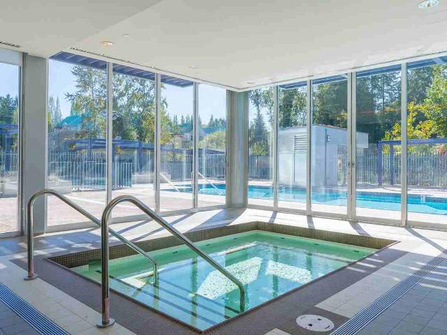Apartment for rent in Surrey