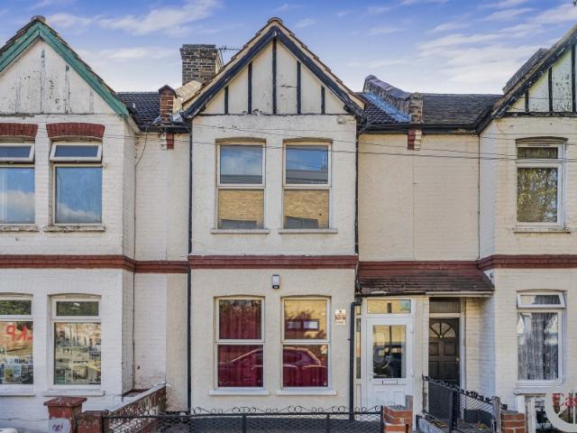 House for rent in Lower Edmonton, Greater London