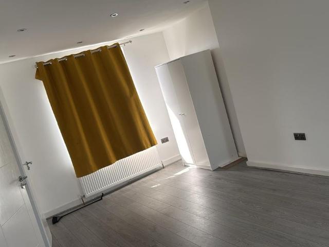 House for rent in London Borough of Merton, Mitcham
