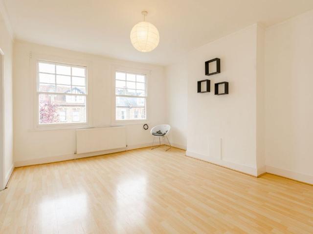 Apartment for rent in Hornsey, Greater London