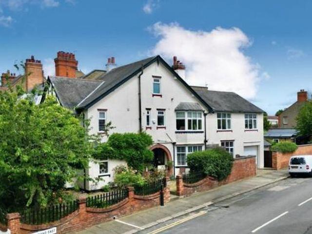 House for sale in Northampton, Northamptonshire