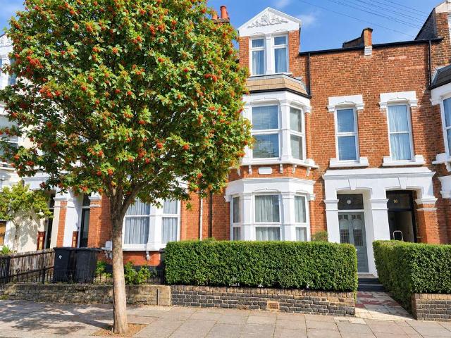 Apartment for rent in London Borough of Enfield, Greater London