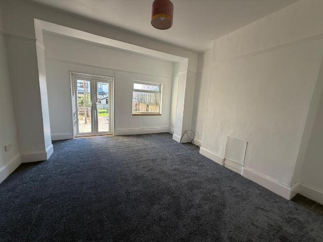 Apartment for rent in Porthcawl, Nottage