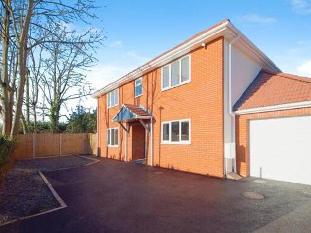 House for sale in Oakmere, Potters Bar