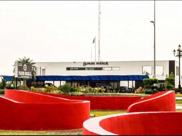 Commercial for sale in لیک سٹی, کوٹ چنن دین