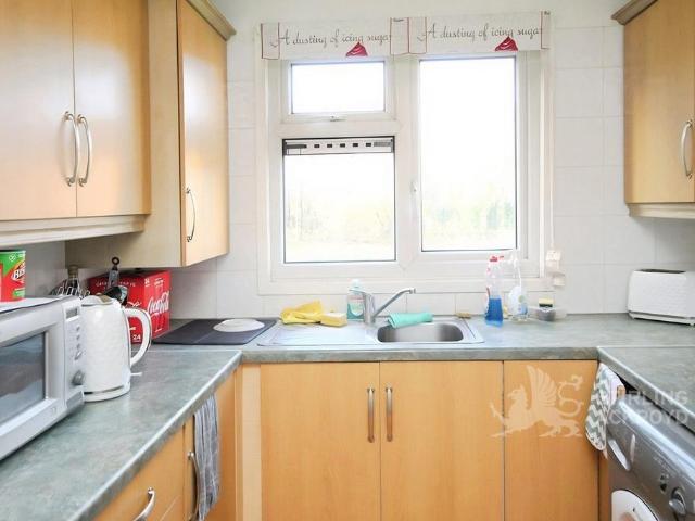 Apartment for rent in Westborough, Surrey