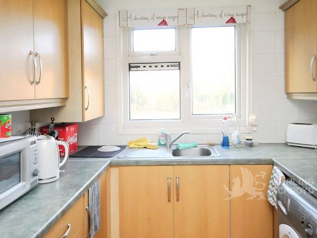 Apartment for rent in Westborough, Surrey
