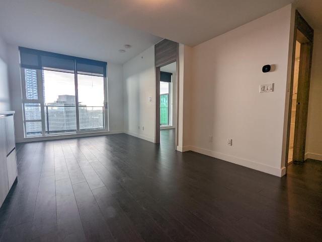 Apartment for rent in Surrey