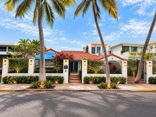 House for sale in San Juan