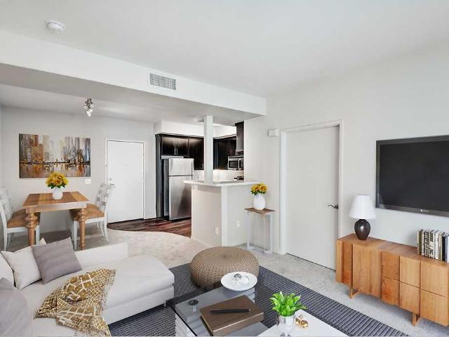 Apartment for rent in Canoga Park, California