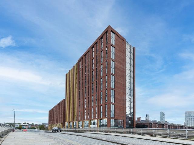 Apartment for rent in Calderstones