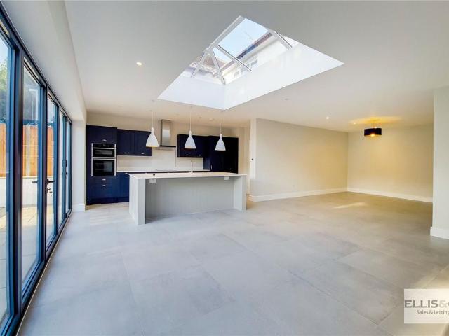 House for rent in London Borough of Brent, Greater London