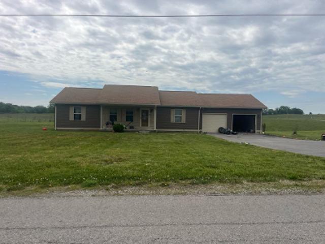 House for sale in Park City, Kentucky