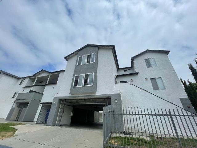 Apartment for rent in Santa Ana, California