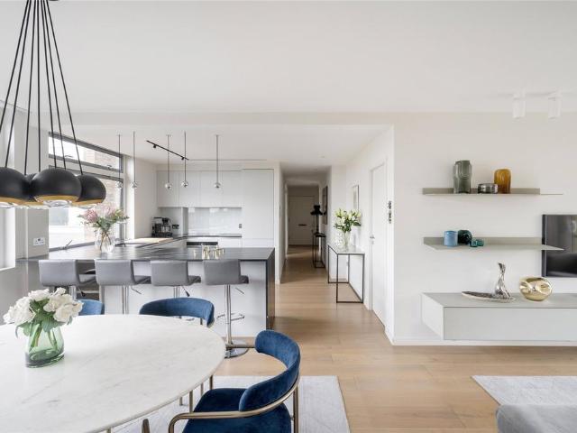Apartment for rent in Kensington, Greater London