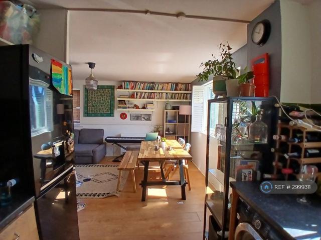 Apartment for rent in South Hackney, Greater London