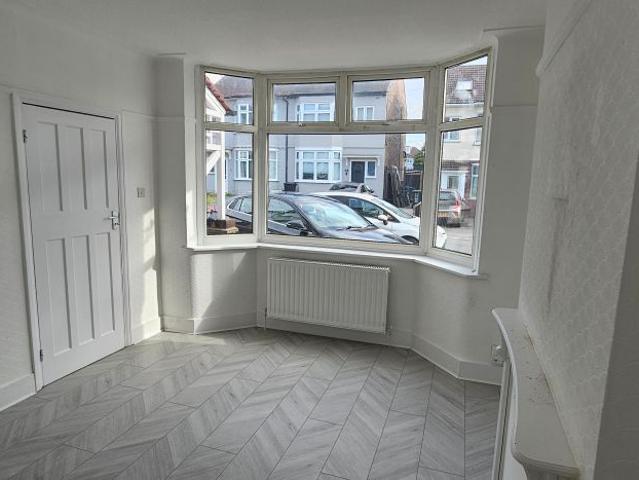 House for rent in London Borough of Havering, Greater London