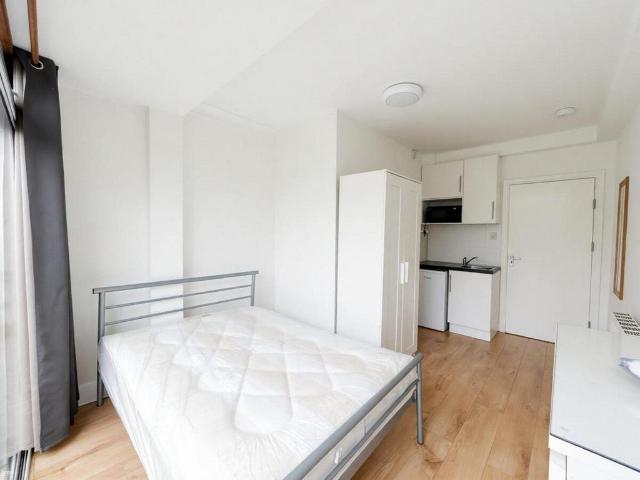House for rent in Harrow Weald, Greater London