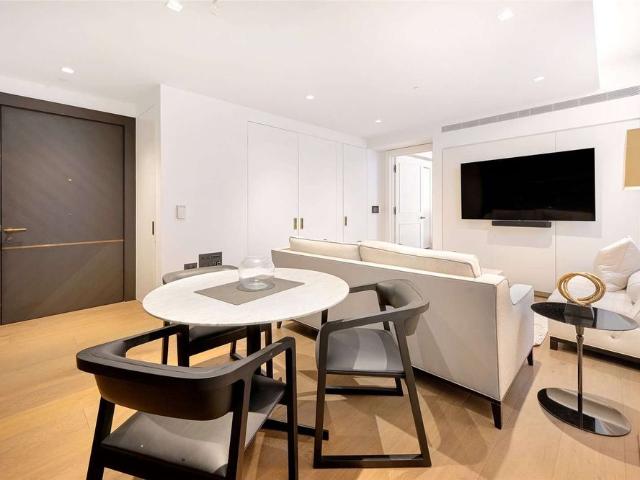 Apartment for rent in East Marylebone, Cat Hill