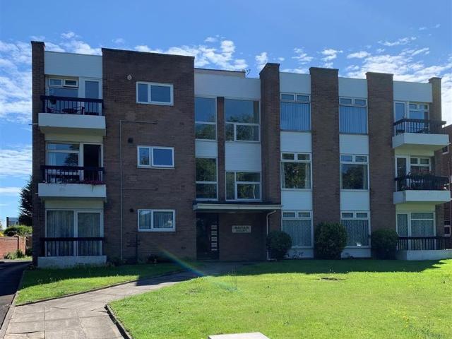 Apartment for rent in Meols Cop, Southport