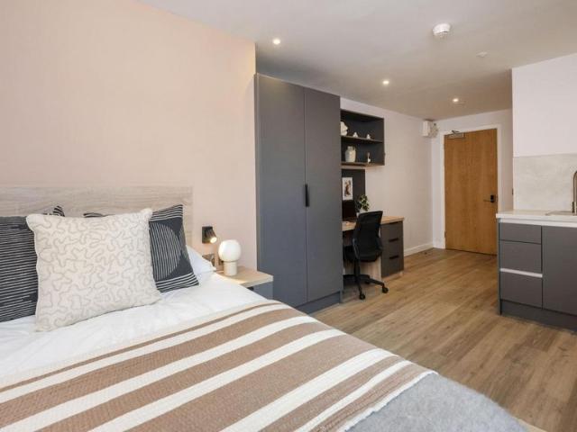 Apartment for rent in Woodhouse, West Yorkshire
