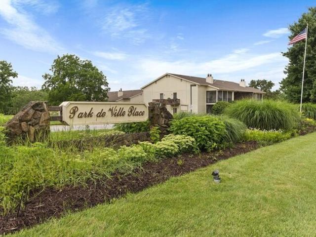 Condo for sale in Columbia