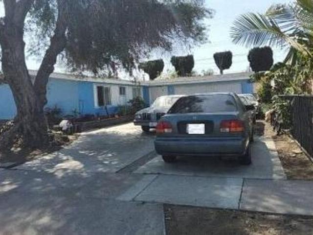 House for sale in Santa Ana