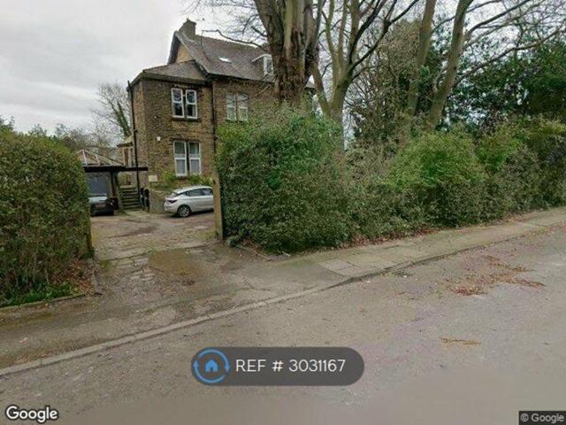 Room for rent in Frizinghall, West Yorkshire