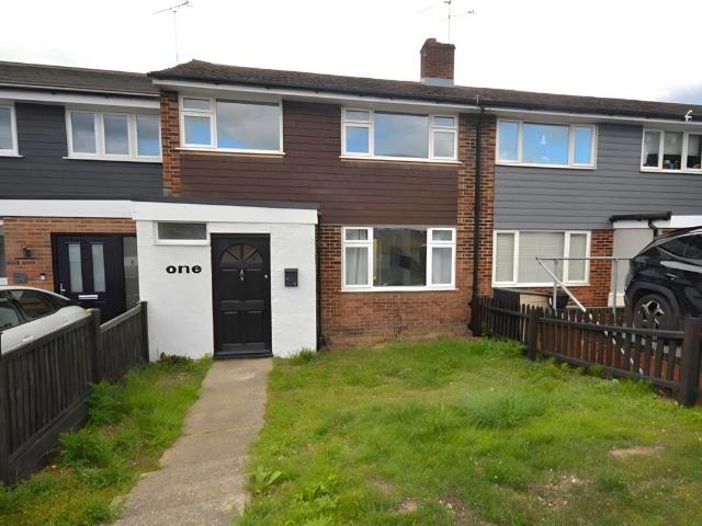 House for rent in Chipping Hill, Essex