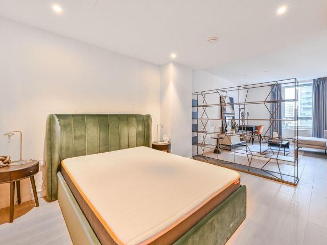 House for rent in Canary Wharf, Greater London