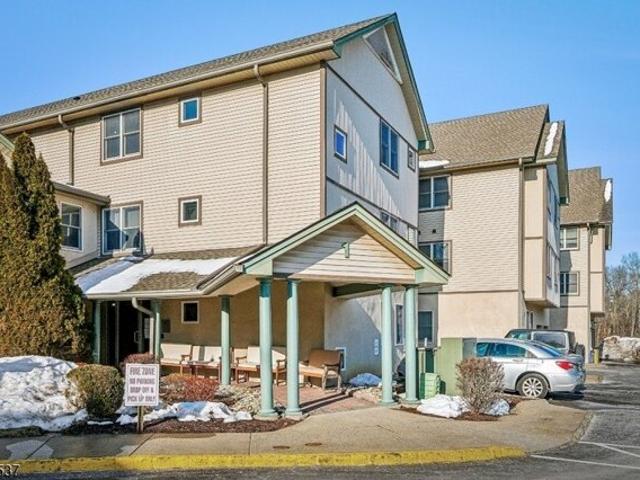 Condo for sale in Berkeley Heights, New Jersey