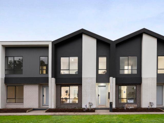 Townhouse for sale in Camerons Creek, Victoria