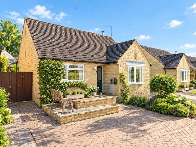 House for rent in Bourton Chase, Cotswold
