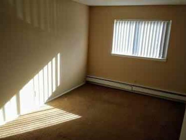 Apartment for rent in Dearborn Heights, Michigan
