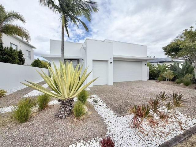 House for rent in Hope Island, Gold Coast City