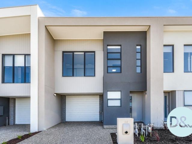 Townhouse for sale in Camerons Creek, Victoria