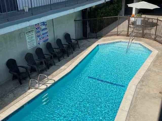 Apartment for rent in Canoga Park, California